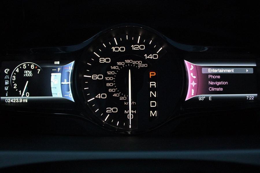  Lincoln MKX 2011 года  (фото 24 из 105)